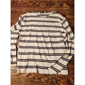 Closed striped long sleeve tshirt sz Small